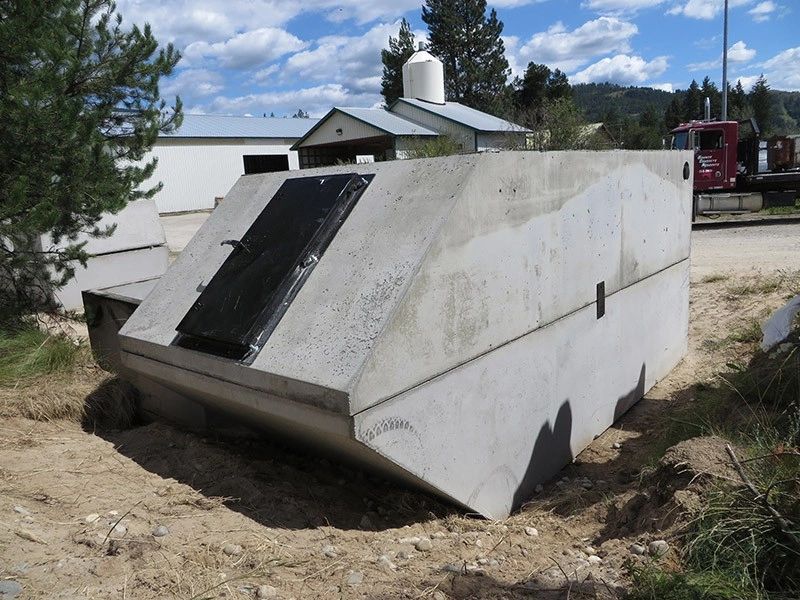 PreBuilt 16ft x 7ft x 7ft Concrete Root Cellar